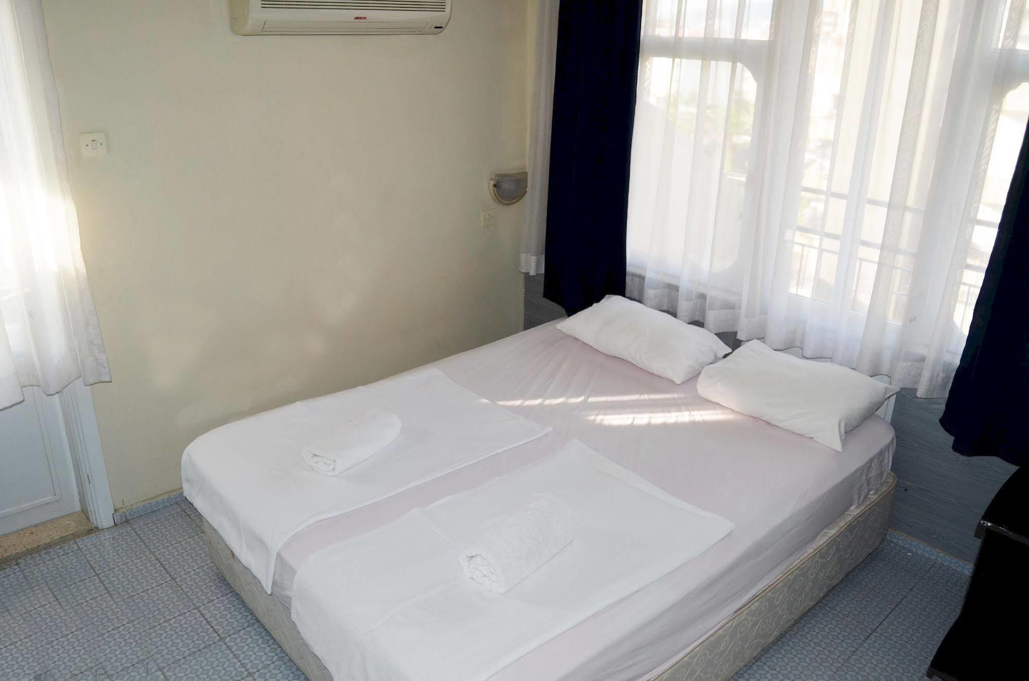 Ayda Hotel Kusadasi Bagian luar foto